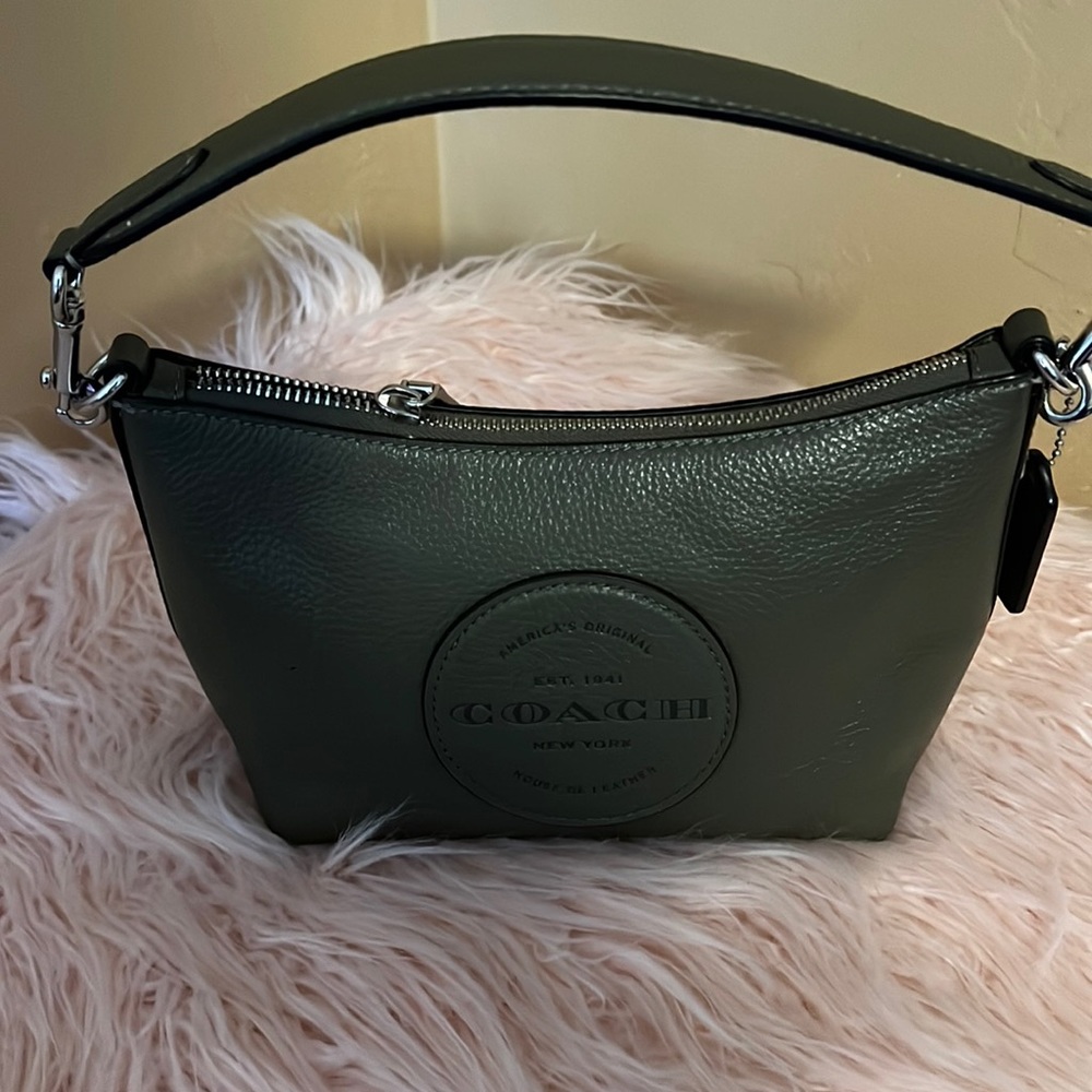 🌹SOLD 🌹Small Coach Cross body Bag 💼